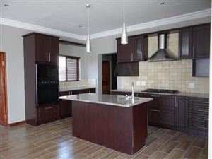 3 Bed House in Midlands Estate