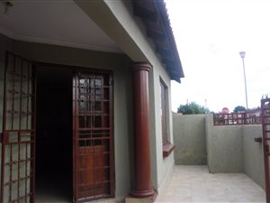 3 Bed House in Nellmapius