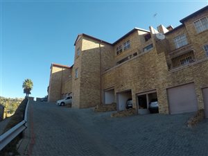 1 Bed Apartment in Helderkruin