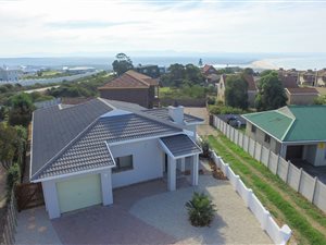 3 Bed House in Wavecrest