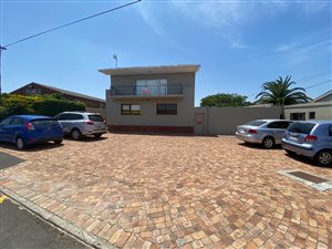 200 m² Office Space in Durbanville