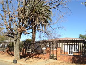 3 Bed House in Homelake