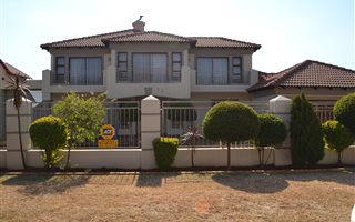5 Bedroom House in Zambezi Country Estate