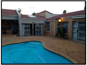 4 Bed House in Beacon Bay