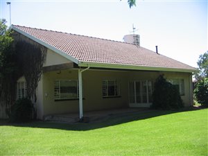 22 ha Farm in Zesfontein AH