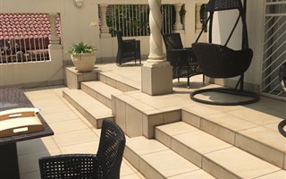 5 Bedroom House in Laudium