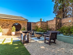 6 Bed House in Sonstraal