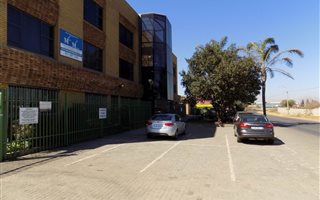 345 m² Office Space in Jet Park