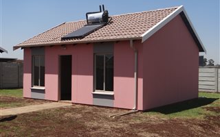 2 Bedroom House in Palmridge