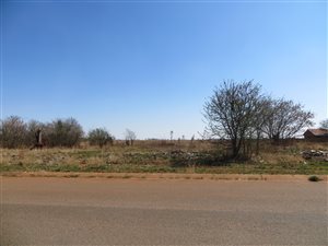 801 m² Land available in Carletonville
