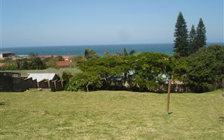 1081 m² Land available in Hibberdene