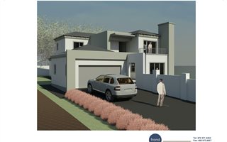 4 Bedroom House in Blue Valley Golf Estate