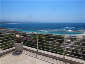 7 Bed House in Signal Hill