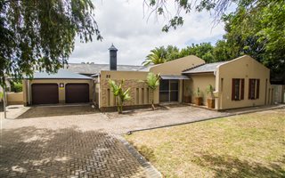 3 Bedroom House in Amandelrug