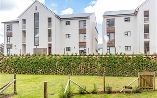 2 Bedroom Apartment in Emberton Estate