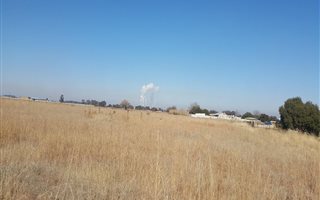 2.6 ha Land available in Boltonwold