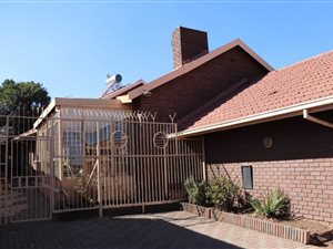 4 Bed House in Newclare