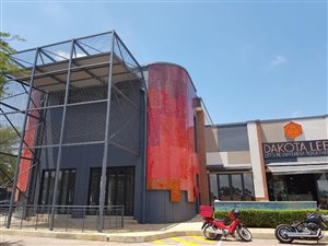 90 m² Retail Space in Northcliff