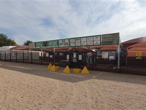991 m² Commercial space in Annlin