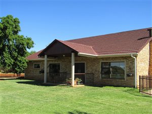 7.7 ha Smallholding in Bainsvlei