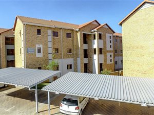2 Bed Apartment in Randpark Ridge