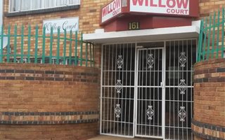 2 Bedroom Flat in Rosettenville