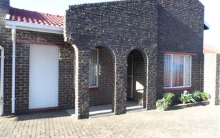 3 Bedroom Townhouse in Birchleigh