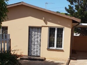 1 Bed Flat in Glenashley