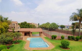 3 Bedroom Apartment in Lakefield
