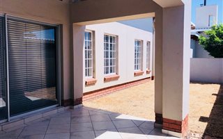 3 Bedroom House in Waterval East