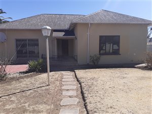 3 Bed House in Top Town