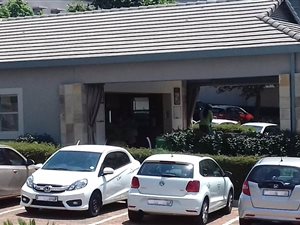 545 m² Office Space in Greenstone Hill