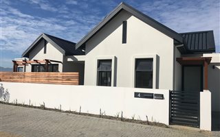 3 Bedroom House in Sitari