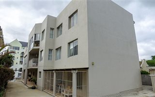 3 Bedroom Apartment in Strand North