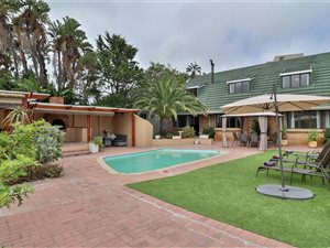 7 Bed House in Milnerton Central