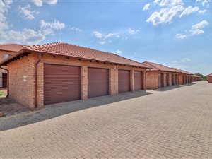 3 Bed Duplex in Annlin