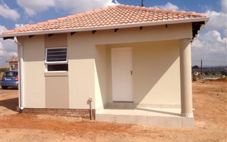 2 Bedroom House in Montana Park