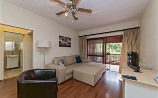 2 Bedroom Apartment in Sunninghill