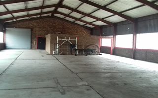 690 m² Commercial space in Middelburg Central