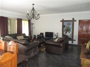 3 Bed House in Lydenburg