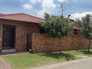 4 Bed House in Bartlett