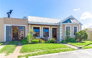 2 Bedroom House in Vredenberg