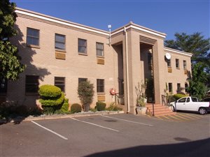 110 m² Office Space in Weltevreden Park