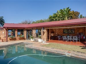 4 Bed House in Constantia Kloof