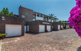 1 Bedroom Apartment in Wendywood