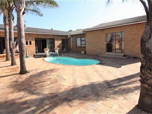 4 Bed House in Soneike