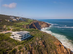 4 Bed House in Pinnacle Point Golf Estate