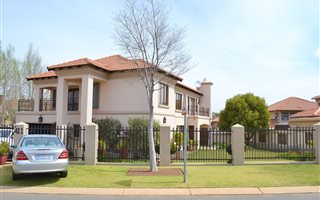 3 Bedroom House in Rietvalleirand