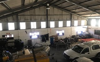 380 m² Industrial space in Triangle Farm