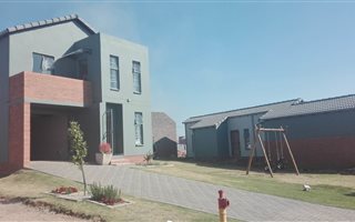 2 Bedroom Townhouse in South Hills